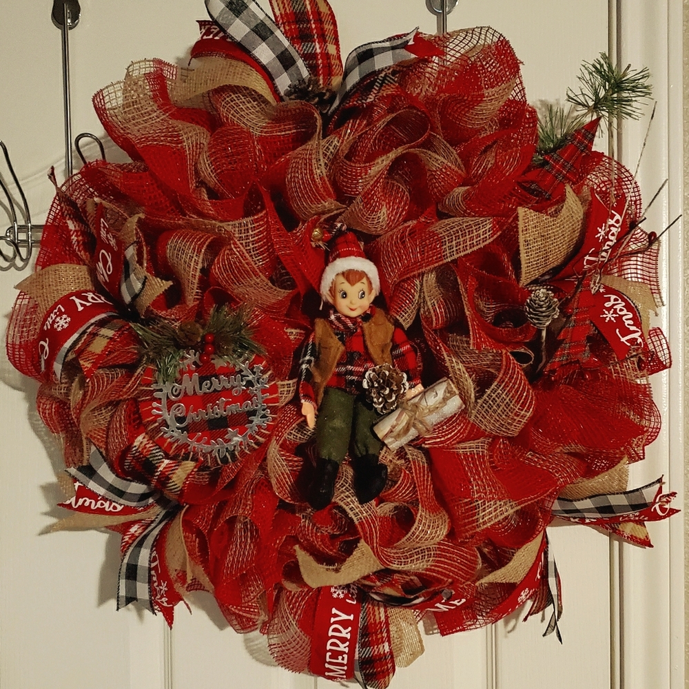 Lumberjack Elf Wreath